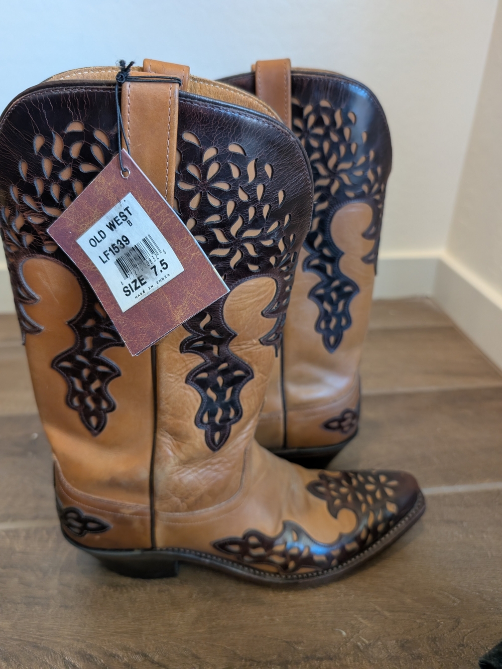Old West Two-Tone Tan and Dark Brown Cutout Leather Heeled Cowboy Boots - Picture 2 of 11